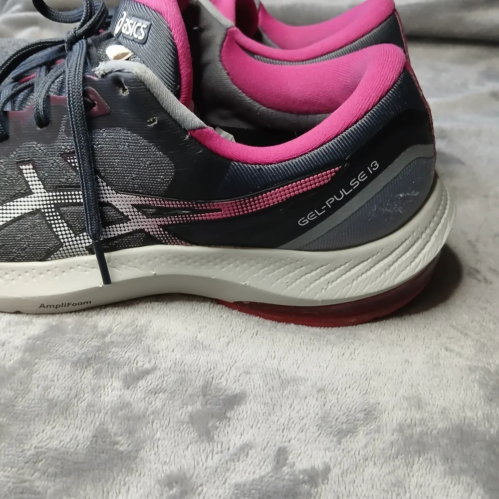 Oasis Women's Athletic‎ Shoes - Gray and Pink